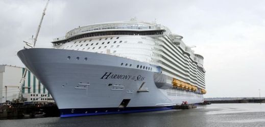 Největší loď na světě Harmony of the Seas.