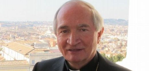 Arcibiskup Silvano Tomasi.