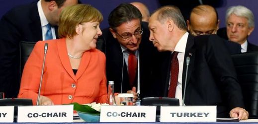 Angela Merkelová a turecký prezident Tayyip Erdogan.
