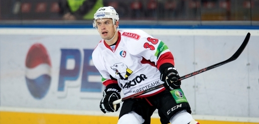 Hokejový útočník Jan Bulis oficiálně ukončil kariéru.