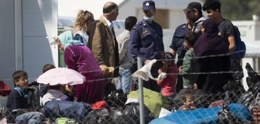 Evakuace uprchlického tábora Idomeni.