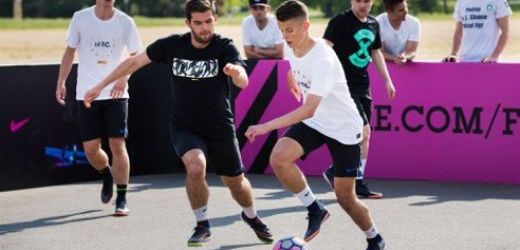 Vítězný tým turnaje NikeFootballX Winner Stays pojede reprezentovat Českou republiku do Paříže.