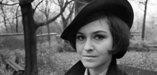 Zpěvačka Pavlína Filipovská na snímku z roku 1970.