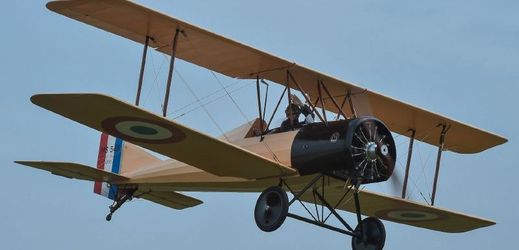 V Mladé Boleslavi vzlétla 27. května replika francouzského pozorovacího letounu Morane Saulnier BB z roku 1915. Kopie stroje zhotovená v režii Nadačního fondu Metoděje Vlacha v měřítku jedna ku jedné byla pokřtěna na mladoboleslavském letišti.
