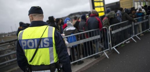 Migranti přijatí ve Švédsku.