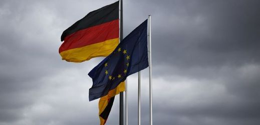 Vlajky Německa a EU. 