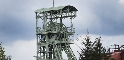 Těžební věž (ilustrační foto).