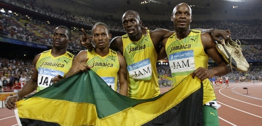 Jamajští sprinteři, zleva Nesta Carter.