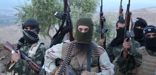 Bojovníci organizace an-Nusra.