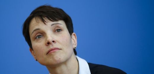 Předsedkyně populistické Alternativy pro Německo Frauke Petryová.