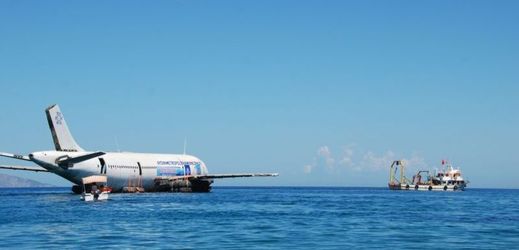 Airbus v Egejském moři má přilákat zájemce o turistické potápění.