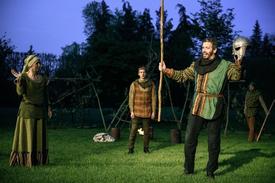 Snímek z představení Robin Hood.