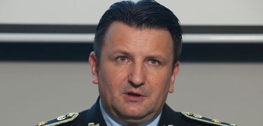 Řada poslanců by uvítala, kdyby policejní prezident Tomáš Tuhý rezignoval.