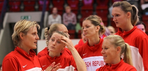 České basketbalistky budou hrát o místo na olympijských hrách.