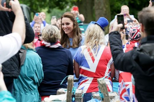 Oficiálních oslav se zúčastnila také vévodkyně Kate, tedy manželka prince Williama.
