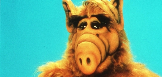 Alf - oblíbený seriál z devadesátých let.