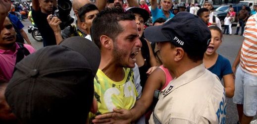 Nepokoje ve Venezuele probíhají hlavně kvůli jídlu. 