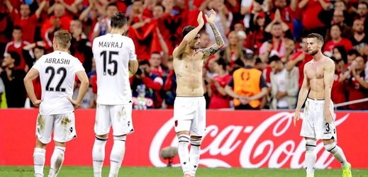 Dva zápasy, nula bodů, nula gólů. Přesto si fotbalisté Albánie získali sympatie za to, jak trápili na mistrovství Evropy až do poslední minuty domácí Francii. 