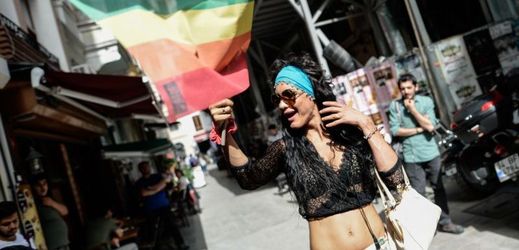 Shromáždění LGBT komunity v Turecku rozehnaly policejní složky pomocí slzného plynu a gumových projektilů.