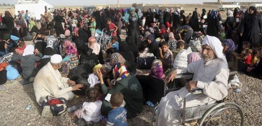 V posledních dnech prchlo z Fallúdže skoro deset tisíc rodin (ilustrační foto).