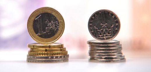 Posilování koruny vůči euru (ilustrační foto).
