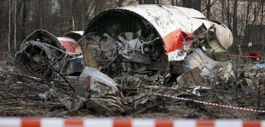 Trosky letadla po letecké havárii 11. dubna 2010 ve Smolensku, při které zemřel polský prezident Lech Kaczyńsky a velká část polské politické elity.