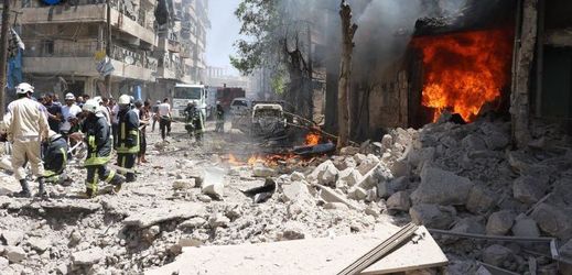 Válkou zničené město Aleppo.