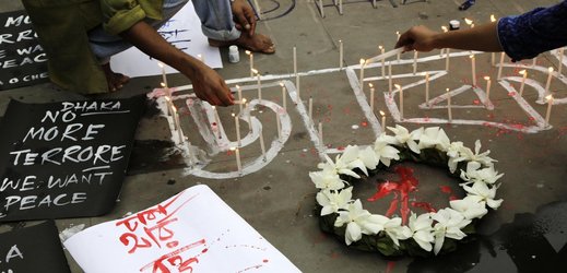 Smutek po útoku v Dhace.
