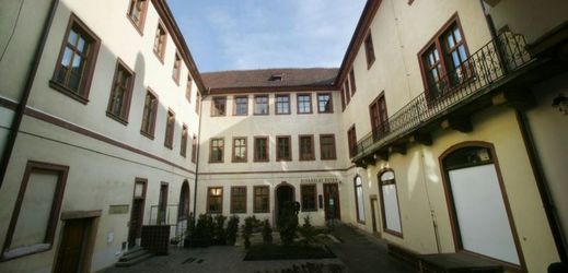 Institut umění - Divadelní ústav.