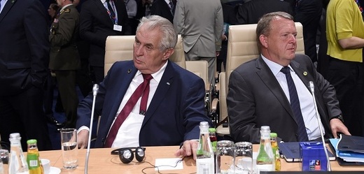 Český prezident Miloš Zeman a dánský premiér Lars Løkke Rasmussen.