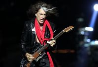 Kytarista americké rockové skupiny Aerosmith Joe Perry.