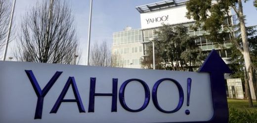  Americká společnost Yahoo.