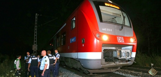 Vlak, ve kterém zaútočil afghánský běženec na cestující.