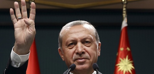 Turecký prezident Recep Tayyip Erdogan je terčem kritiky představitelů Nejvyšších soudů zemí Evropské unie.