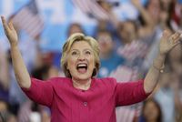 Demokratická kandidátka na post prezidentky USA Hillary Clintonová by se podle průzkumu Reuters/Ipsos nyní radovala z vítězství.