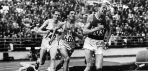 Emil Zátopek (v čele) na olympiádě v Helsinkách 1952.