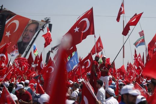 Statisíce lidí v Istanbulu dorazily na demonstraci.