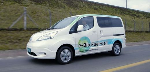 Až 600 kilometrů dojezdu nabízí prototyp elektromobilu značky Nissan.