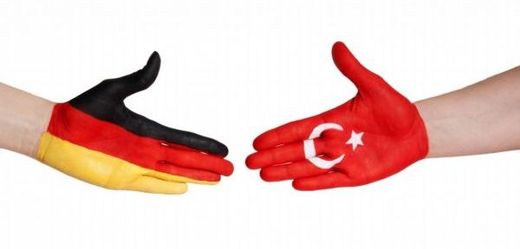 Jsou Turci žijící v Německu loajální ke spolkové republice nebo k Turecku?