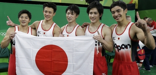 Japonští gymnasté získali na OH v Riu zlato po 12 letech.