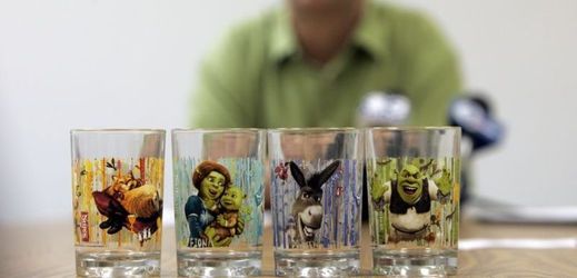Potisky skleniček z filmu Shrek obsahovaly kadmium.