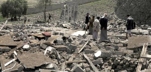 Arabská koalice popírám, že by její letadla v sobotu bombardovala školu na severu Jemenu.