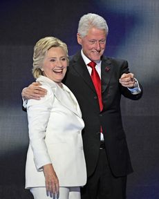 Manželé Clintonovi.