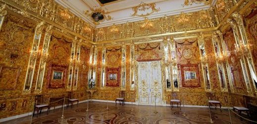 Podle některých by originál jantarové komnaty z Kateřinského paláce měl být v takzvaném zlatém vlaku.
