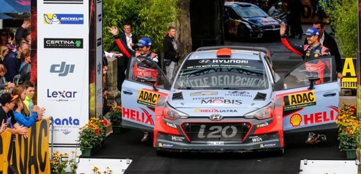 Sordo slaví druhé místo na Německé Rally.