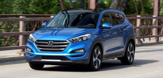 V segmentu středních SUV se automobilce Hyundai daří. 