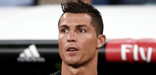 Nejlepší fotbalista Evropy za minulý rok Cristiano Ronaldo.