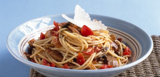 Restaurace v Itálii chtějí věnovat z každé porce zmíněných špaget dvě eura.