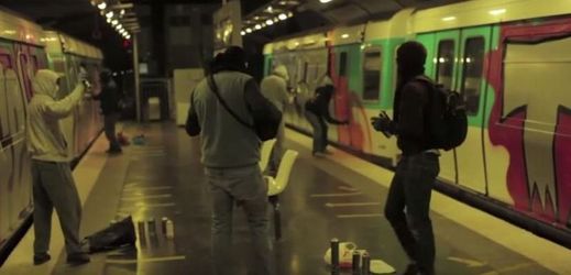 Sprejeři v metru (ilustrační foto).