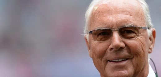 Švýcarské úřady zahájily trestní stíhání slavného německého fotbalisty Franze Beckenbauera v souvislosti s jeho rolí předsedy organizačního výboru mistrovství světa v roce 2006.